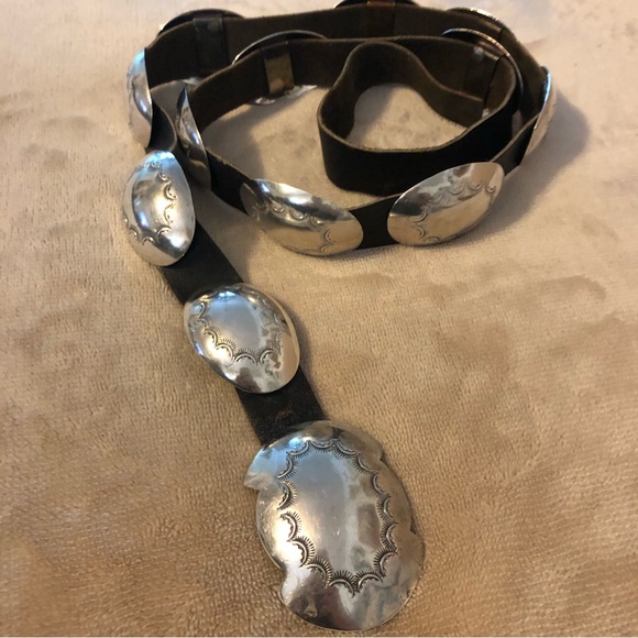 Authentic Sterling Silver Navajo Concho Belt Vintage 1980’s signed by artist - Picture 1 of 8
